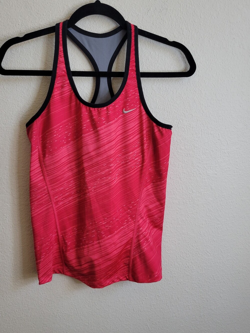 Nike Women’s Red With Black Trim Racerback Dri-FIT Tank Medium.
